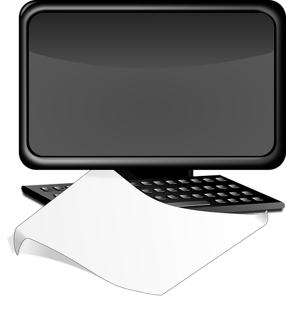 počítač s monitorem